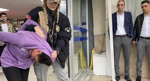 המחבלת החשודה בפיגוע באיסטנבול מובלת למעצר