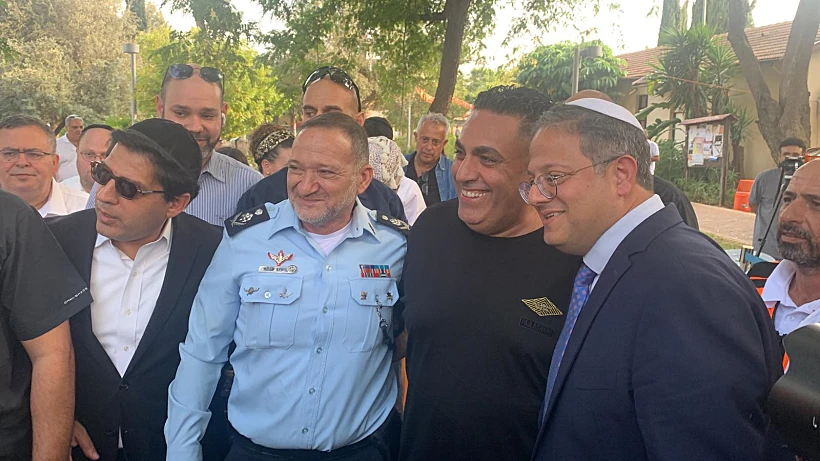 פגישה ראשונה בין איתמר בן גביר והמפכ''ל יעקב שבתאי