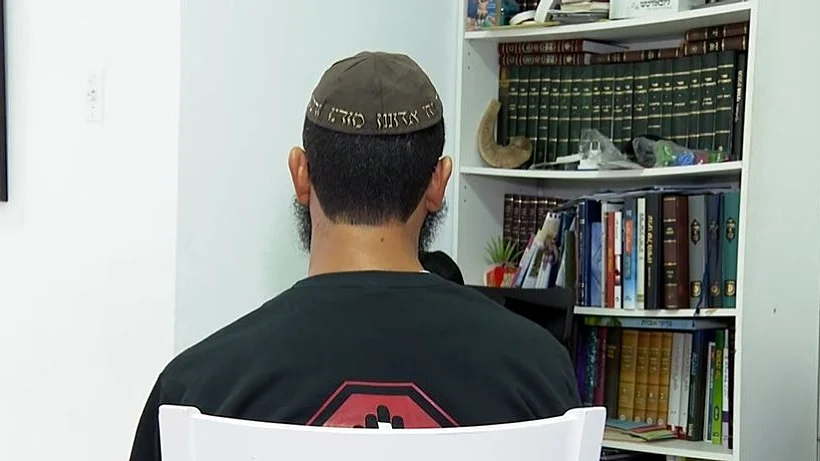 בני (שם בדוי), הותקף באלימות ברכבו