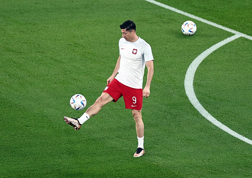 רוברט לבנדובסקי מתחמם מונדיאל 2022 בקטר