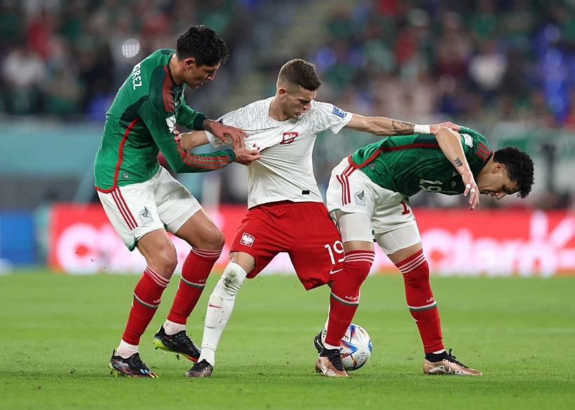 0:0 במחצית בין מקסיקו לפולין מונדיאל 2022 בקטר