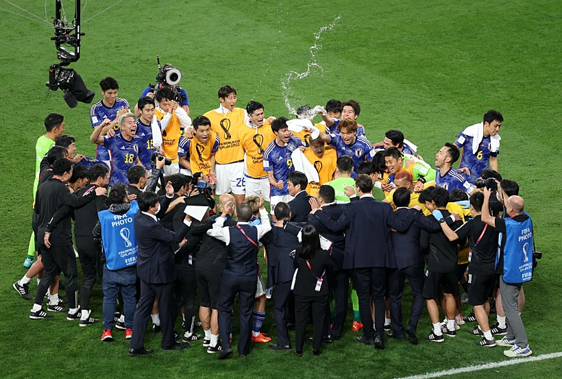נבחרת יפן חוגגת ניצחון ענק מול גרמניה מונדיאל 2022 בקטר