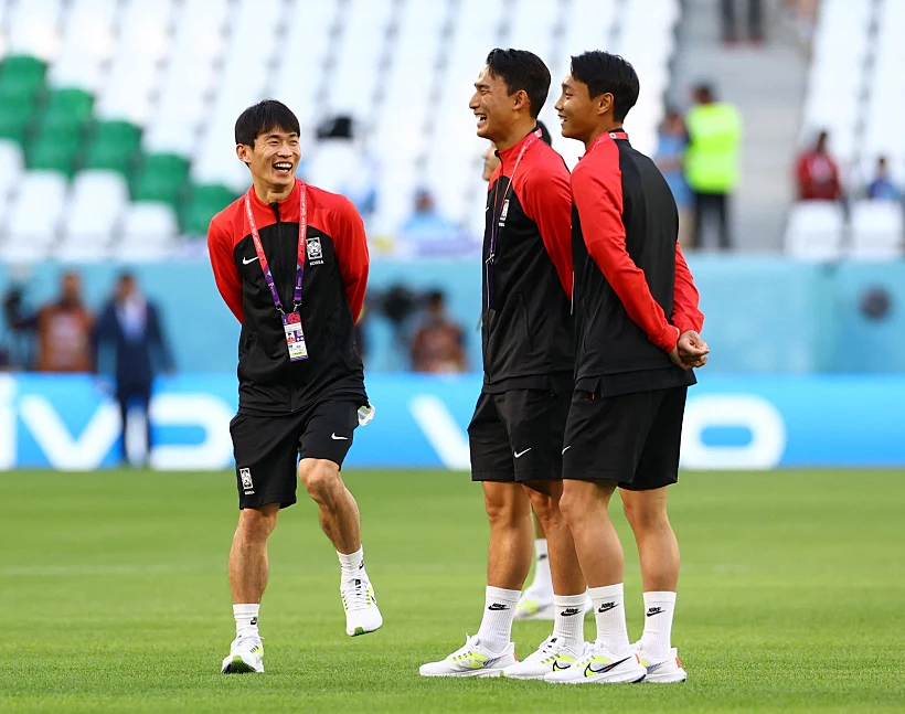 אורוגוואי, דרום קוריאה, מונדיאל 2022, קטר