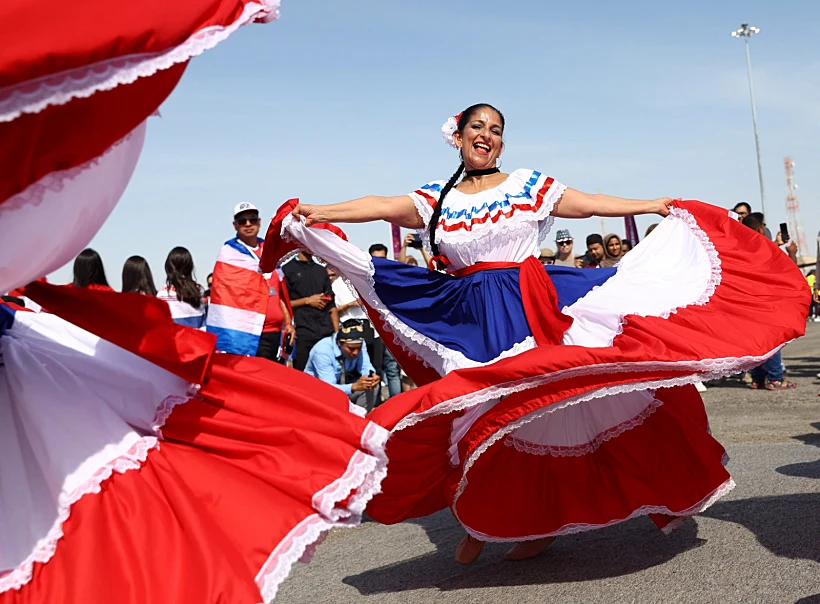 אוהדת קוסטה ריקה מונדיאל 2022 בקטר