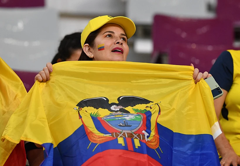 אוהדת אקוודור לפני המשחק מול סנגל מונדיאל 2022 בקטר