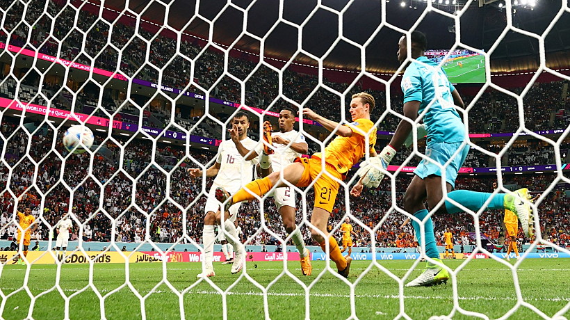 דה יונג חוגג מול קטר מונדיאל 2022