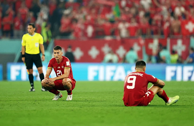 שחקני סרביה מאוכזבים אחרי ההפסד לשווייץ