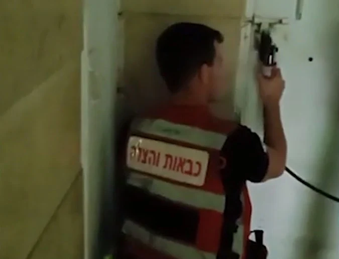 חילוץ הנערים מהמקלט