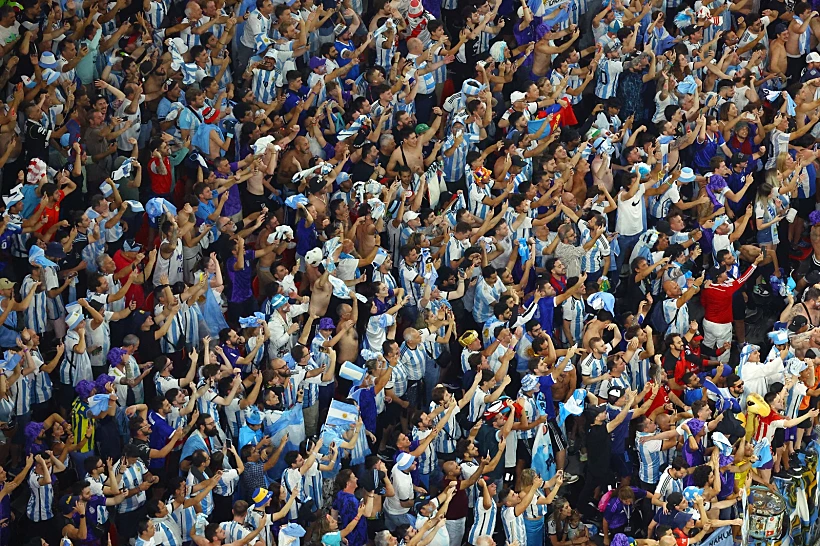 אוהדי ארגנטינה חוגגים את הניצחון על אוסטרליה בשמינית הגמר