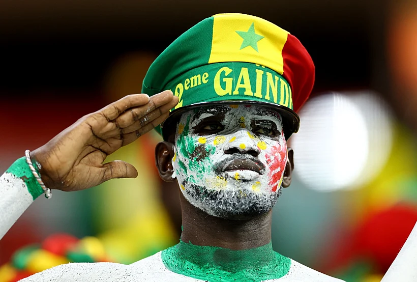 אוהד סנגל לפני המשחק מול אנגליה