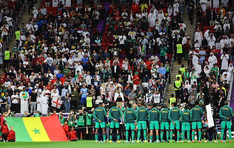 נבחרת סנגל לפני שריקת הפתיחה למשחק מול אנגליה