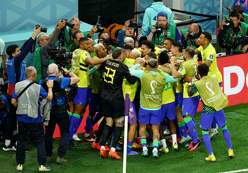 הברזילאים חוגגים את היתרון על קרואטיה