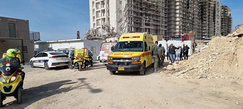 אתר הבנייה בו קרסו הפיגומים בגבעת זאב, ירושלים