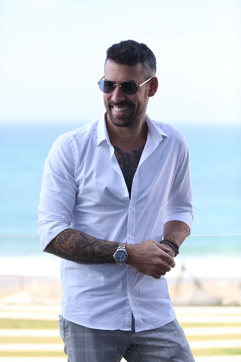 גיא רוזן בהשקת הישרדות