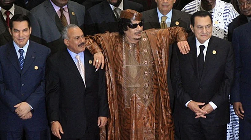 ''קורבנות'' האביב הערבי. מימין: נשיא מצרים לשעבר חוסני מבארכ, שליט לוב לשעבר מועמד קדאפי, נשיא תימן לשעבר עלי עבדאללה סאלח ונשיא תוניסיה לשעבר זין אל-עאבדין בן עלי