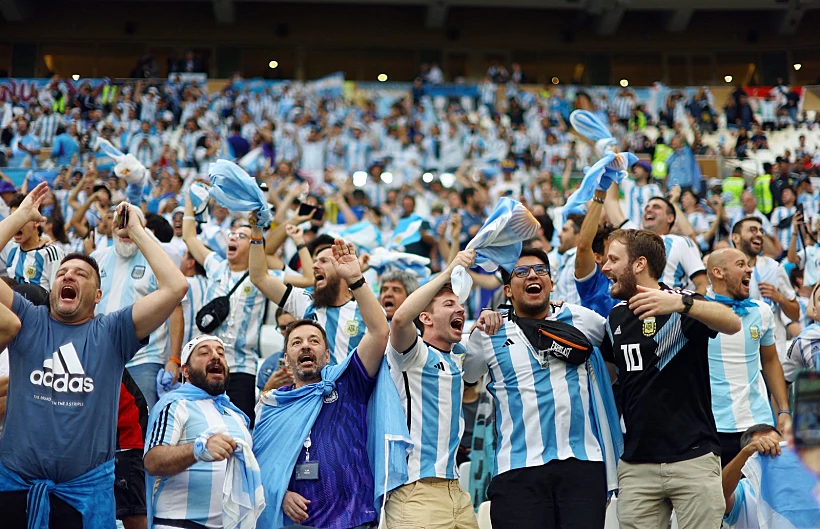 אוהדי ארגנטינה במשחק הגמר מונדיאל 2022 בקטר