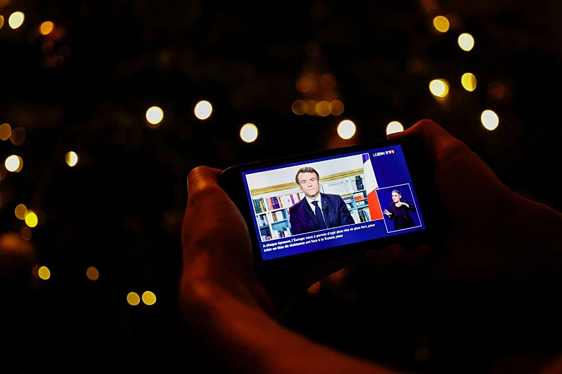 עמנואל מקרון מברך את תושבי צרפת בברכת שנה טובה