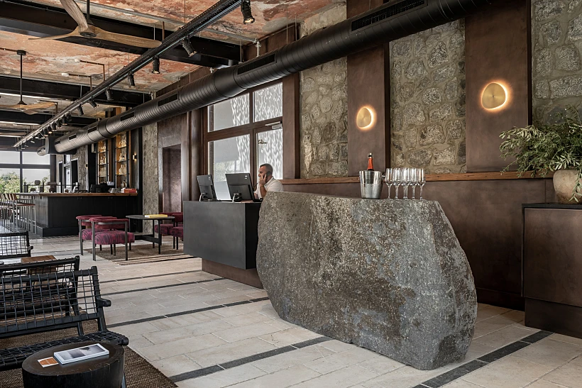 Pereh Hotel Reception 1 Photo