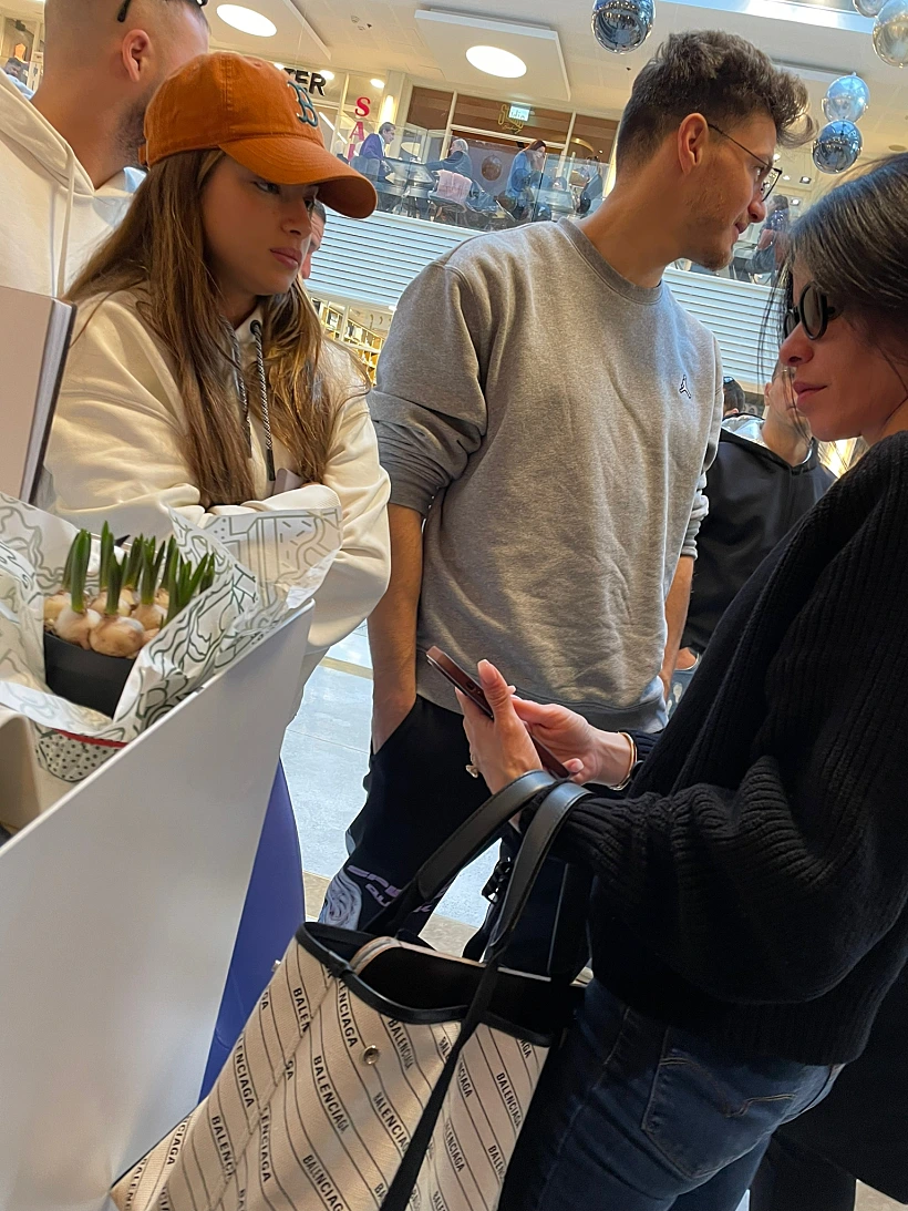 נועה קירל, תומר הכהן, מיכל הקטנה