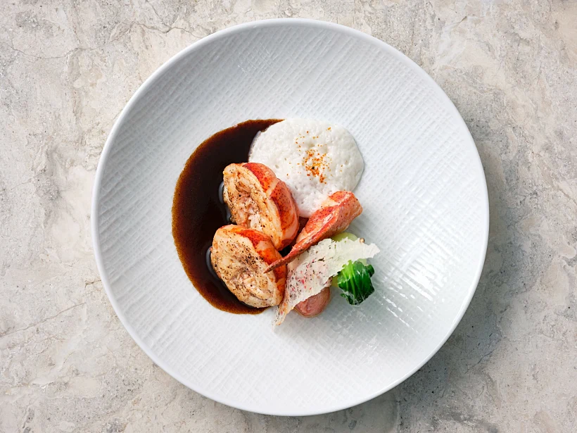 לובסטר בקציפת קוקוס