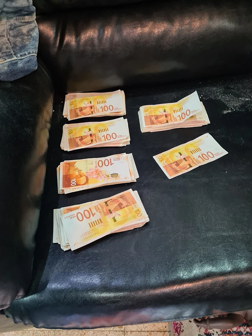 הכסף שנמצא בביתו של החשוד