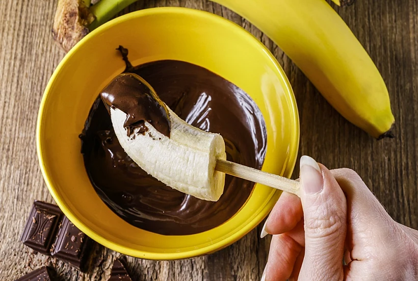 בננה בציפוי שוקולד
