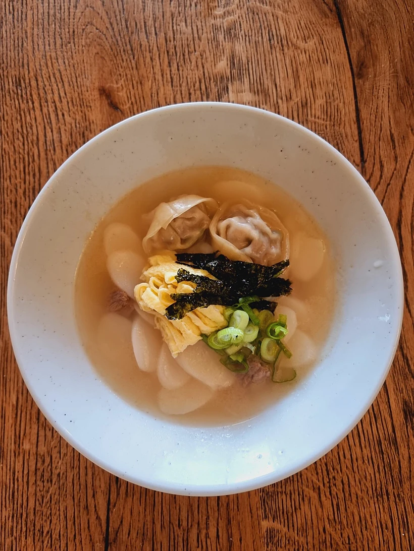 Begopa - ארוחות קוריאניות, קים טג'ין