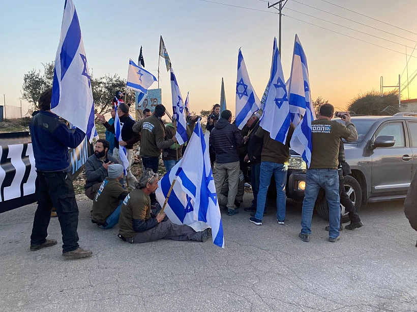 הפגנת המילואימניקים מול ביתו של ח''כ שמחה רוטמן