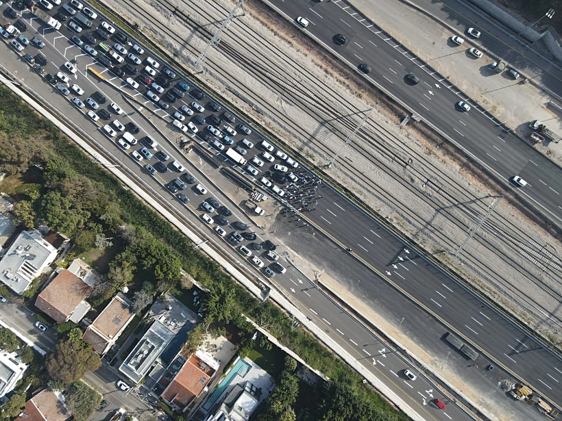 החסימה באיילון