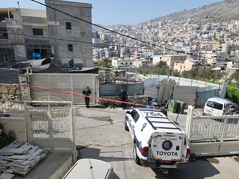 כוחות המשטרה בזירת הרצח בדיר אל-אסד