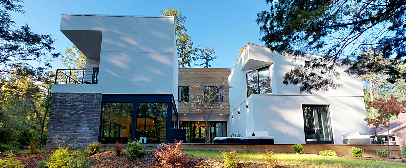 מבט מרחוק על פטיו