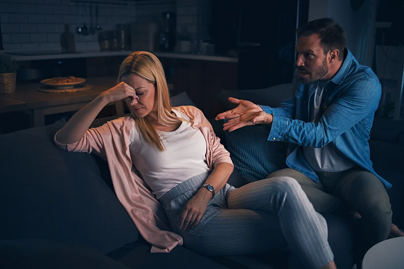 אלימות כלכלית