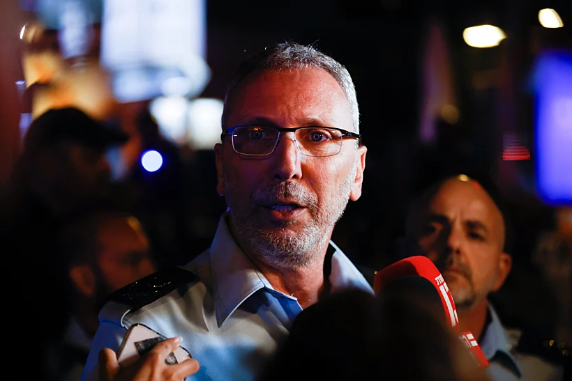 ניצב עמי אשד בזירת הפיגוע בתל אביב