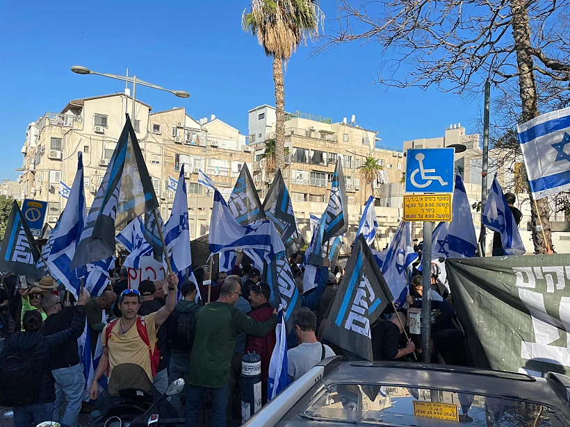 חיילי מילואים מול עיריית בני ברק