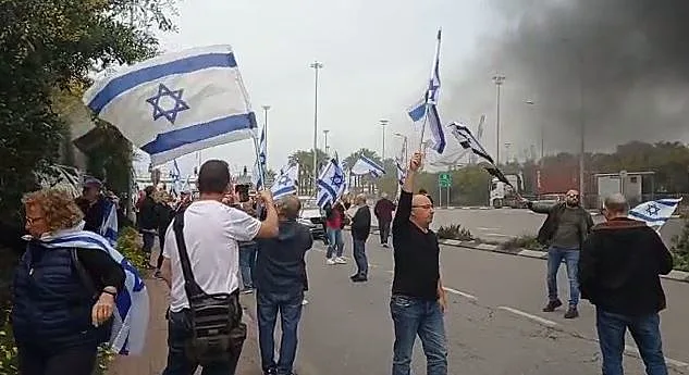 מפגינים בנמל אשדוד