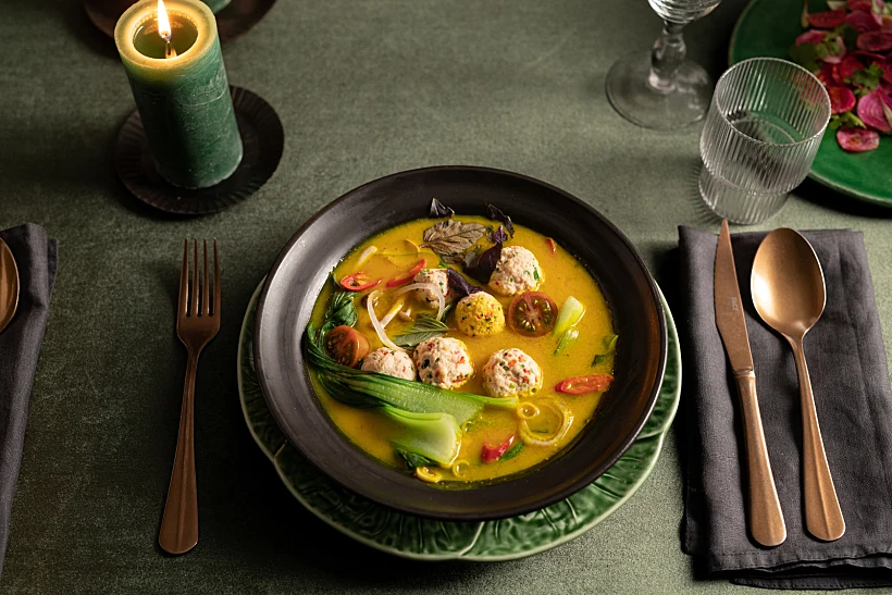 מרק טום יאם עם קניידלך