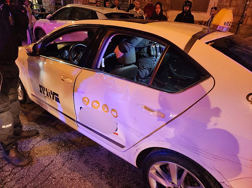 המונית של הנהג הערבי שהותקף ע''י חברי לה פמיליה