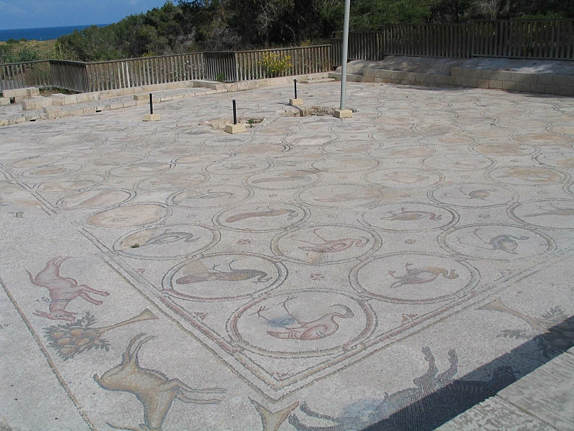 Caesarea Maritima פסיפס הציפורים