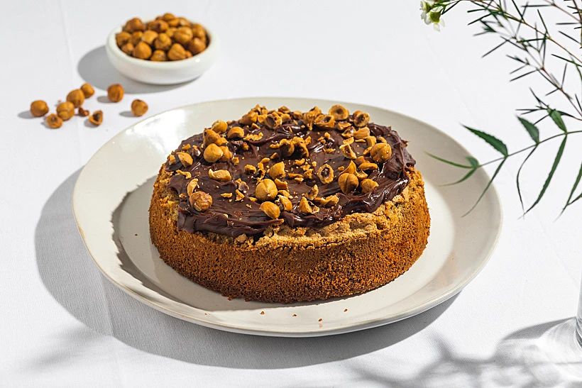 עוגת לוז ג'נדויה בדליקטסן ובייקרי