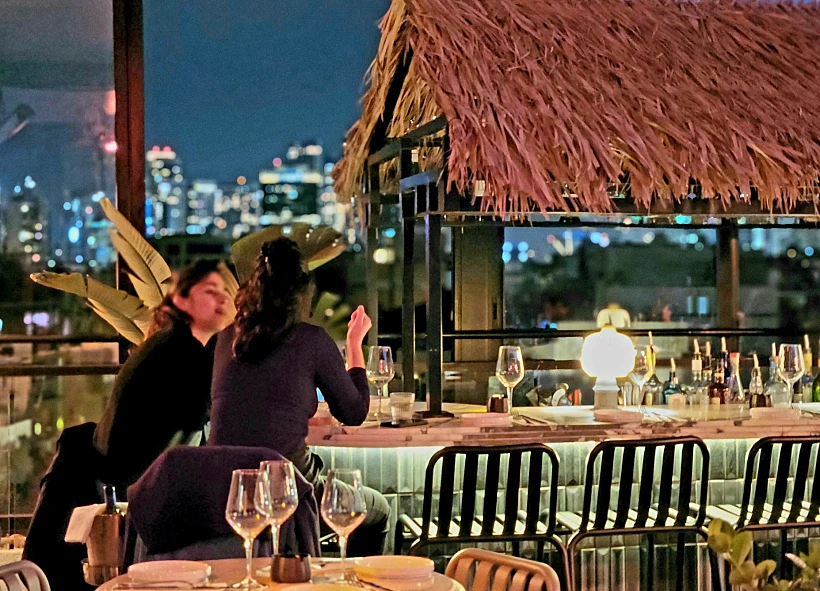 גג מלון מאייר האוס