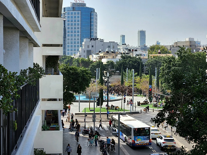 מלון מאייר האוס, תל אביב