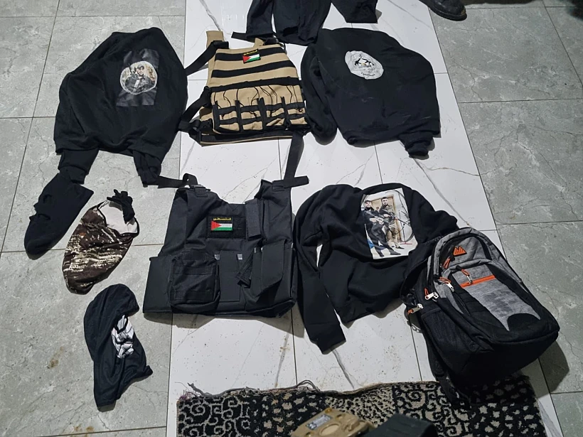 המחסניות והציוד הצבאי שהוחרמו בכפר סמוע