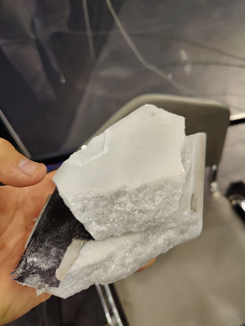 אבן שהושלכה לעבר אוהדי הפועלי ירושלים