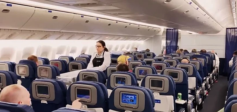 תא נוסעים במטוס