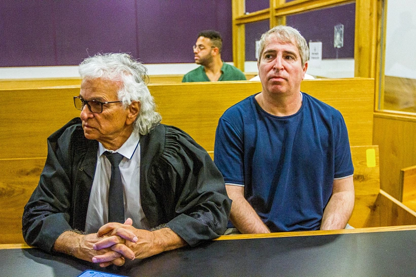 ערן אזולאי בעת הקראת גזר הדין, הבוקר