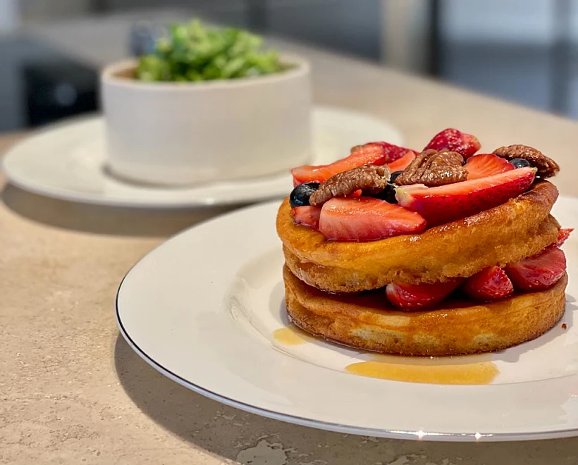 ארוחת בוקר במסעדת R48 של רותי ברודו