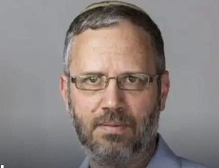 ישראל מלאכי, האיש שמאחורי חלוקת המיליארדים