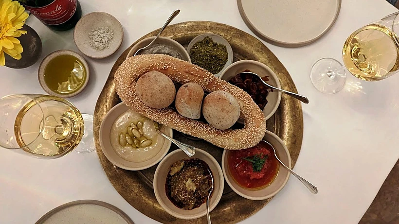 מנות הפתיחה במסעדת פאלאס במלון וולדורף אסטוריה