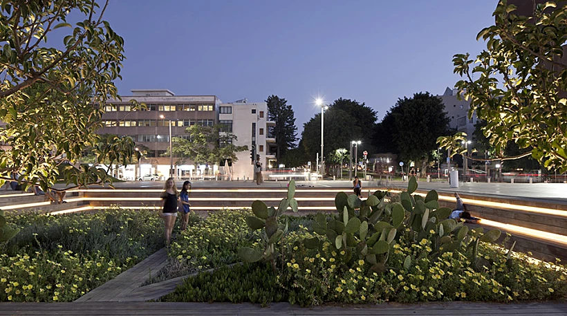 דני קרוון - כיכר- התרבות