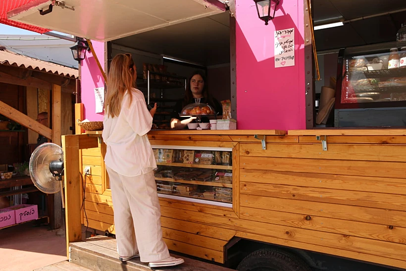 עגלת פתפותים בעמיעד